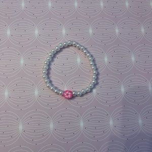 Pink flower bead bracelet